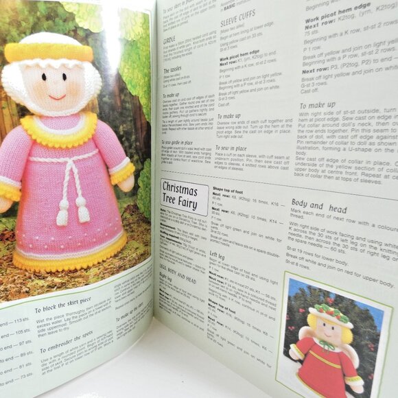 Jean Greenhowe's Storybook Dolls Pattern Booklet Double Knit DIY Vintage 1996 UK - Picture 4 of 9